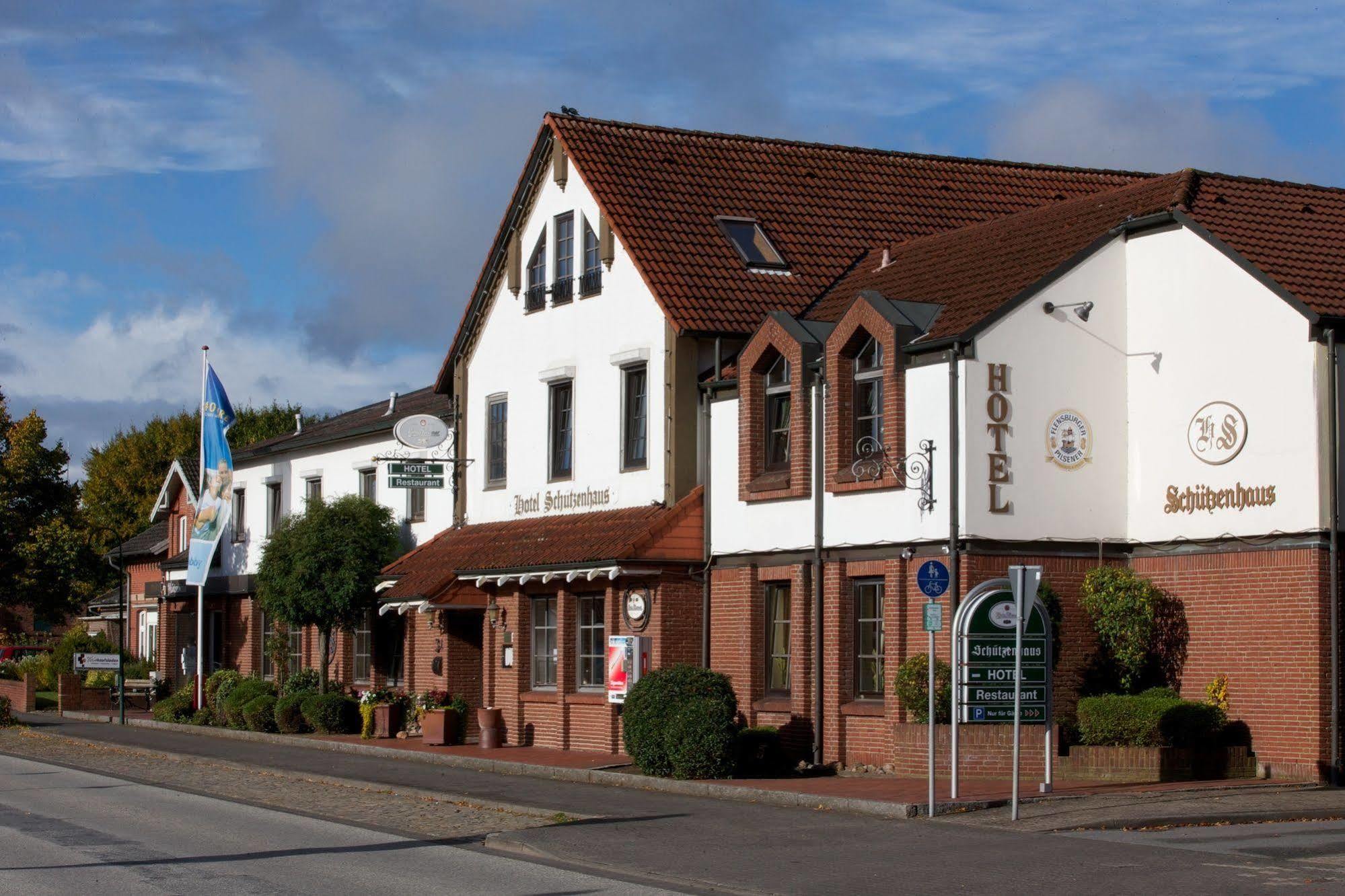 Weinbek Hotel Fockbek Exterior photo